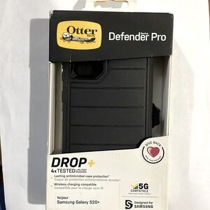 New in box Otter Box Series Defender Pro 5G compatible Samsung Galaxy S20+